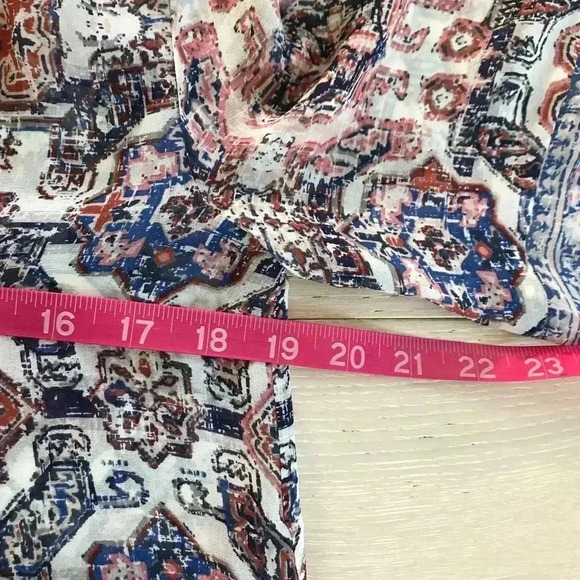 Joie Aceline 100% Silk Geo Bohemian Pattern Relaxed Fit Blouse SZ XS Boehemian - Picture 6 of 10